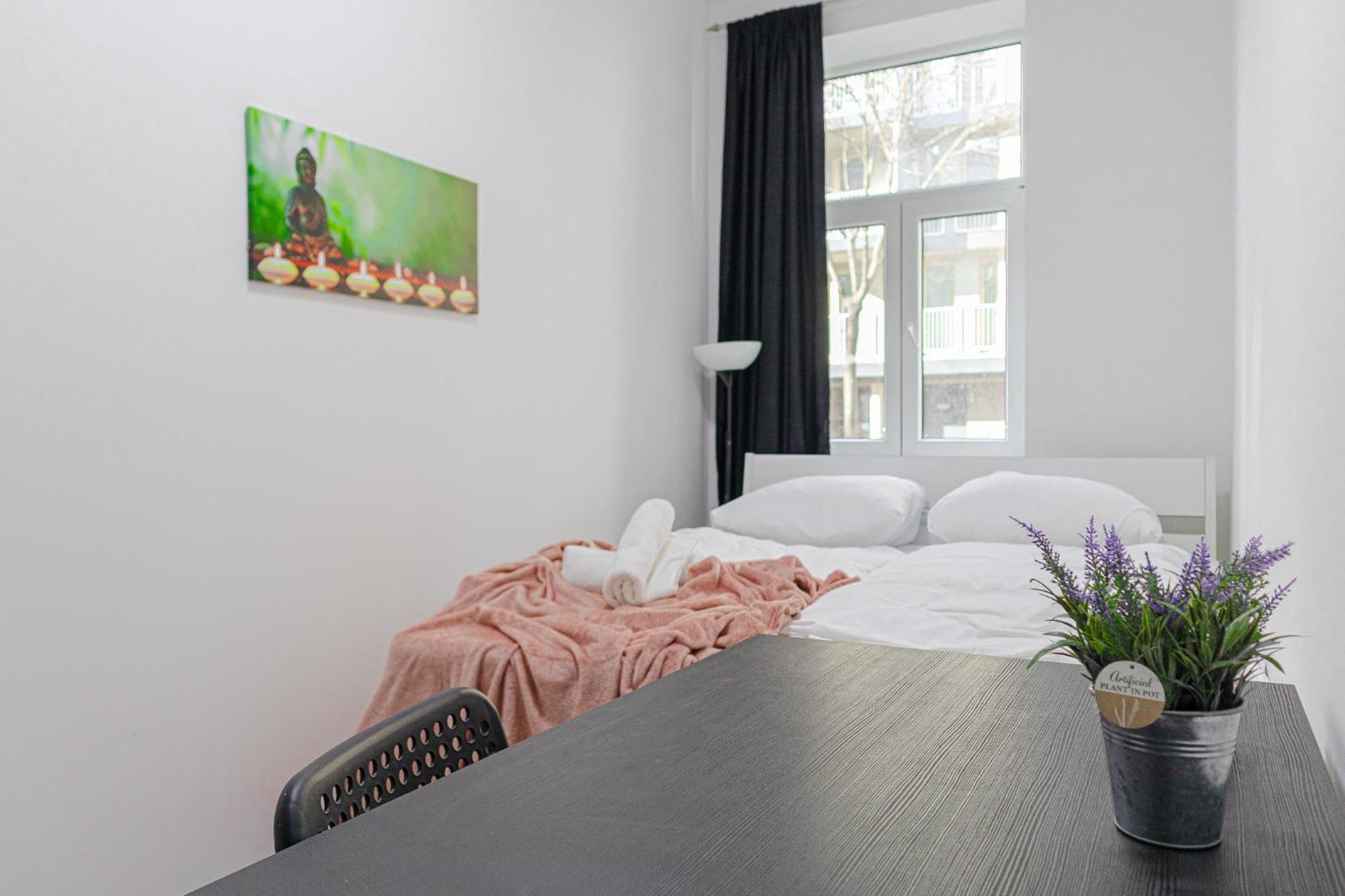 Affordable 5-Br Shared Apartment / Enkplatz U3 Getaway Vienna Exterior photo